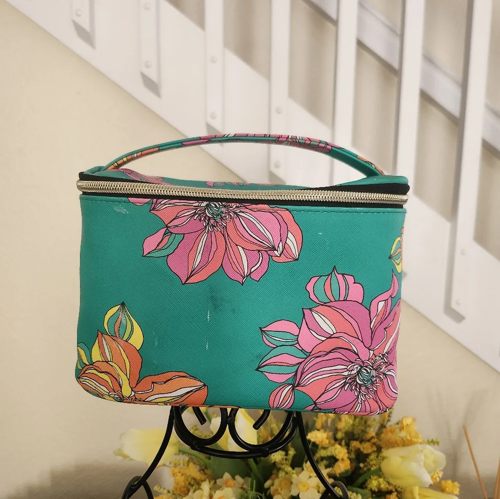 Trina Turk Green Cosmetic Floral Makeup Train Travel Bag